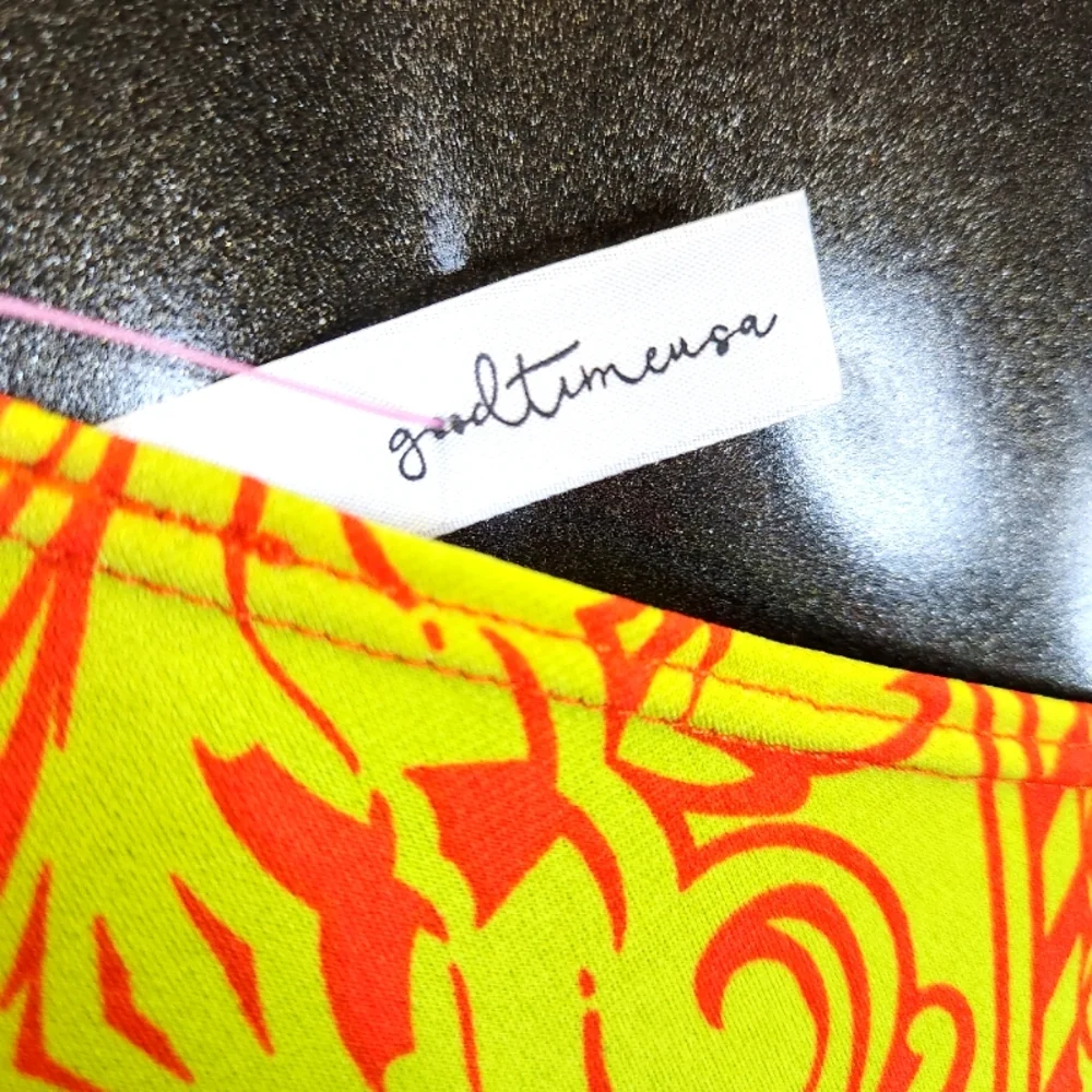 Bold Leaf Kaftan Vibrant Orange and Yellow. Mannequin Worn Only. - Picture 3 of 14
